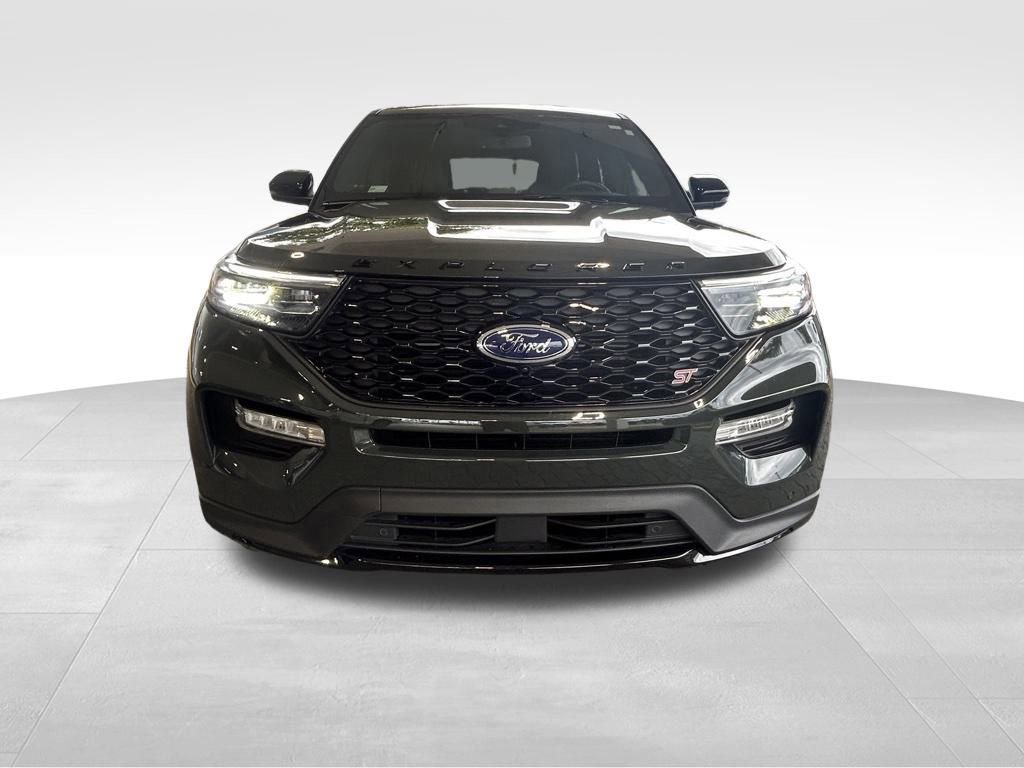 Certified 2022 Ford Explorer ST w/ Equipment Group 401A image 8
