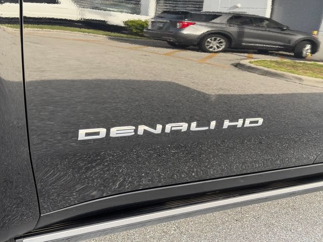 Used 2024 GMC Sierra 2500 Denali Ultimate AWD/4WD image 5