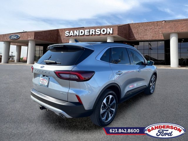 Certified 2024 Ford Escape Platinum w/ Premium Technology Package AWD/4WD image 3