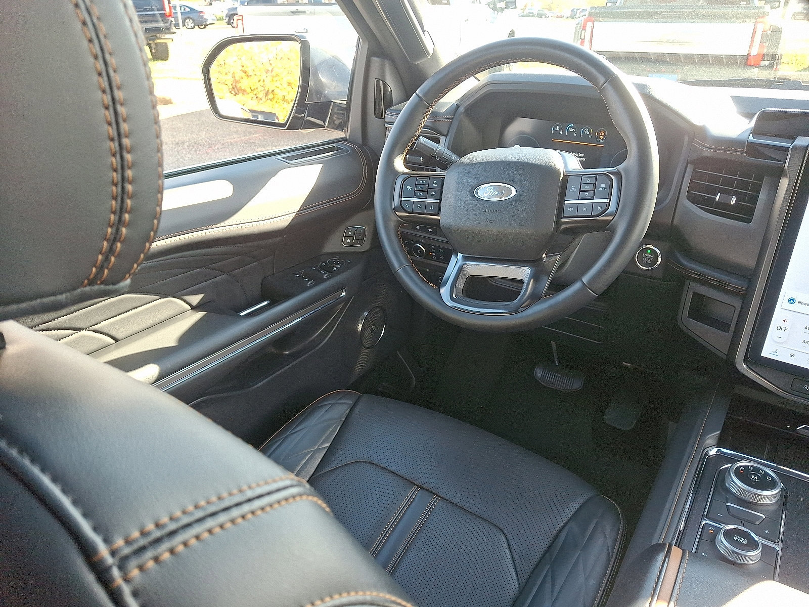 Certified 2024 Ford Expedition Platinum image 14