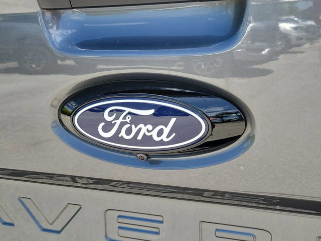 Certified 2025 Ford Maverick XL w/ 4K Tow Package AWD/4WD image 12