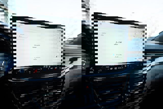 Certified 2025 Ford Escape ST-Line Elite w/ Tech Pack #2 image 18