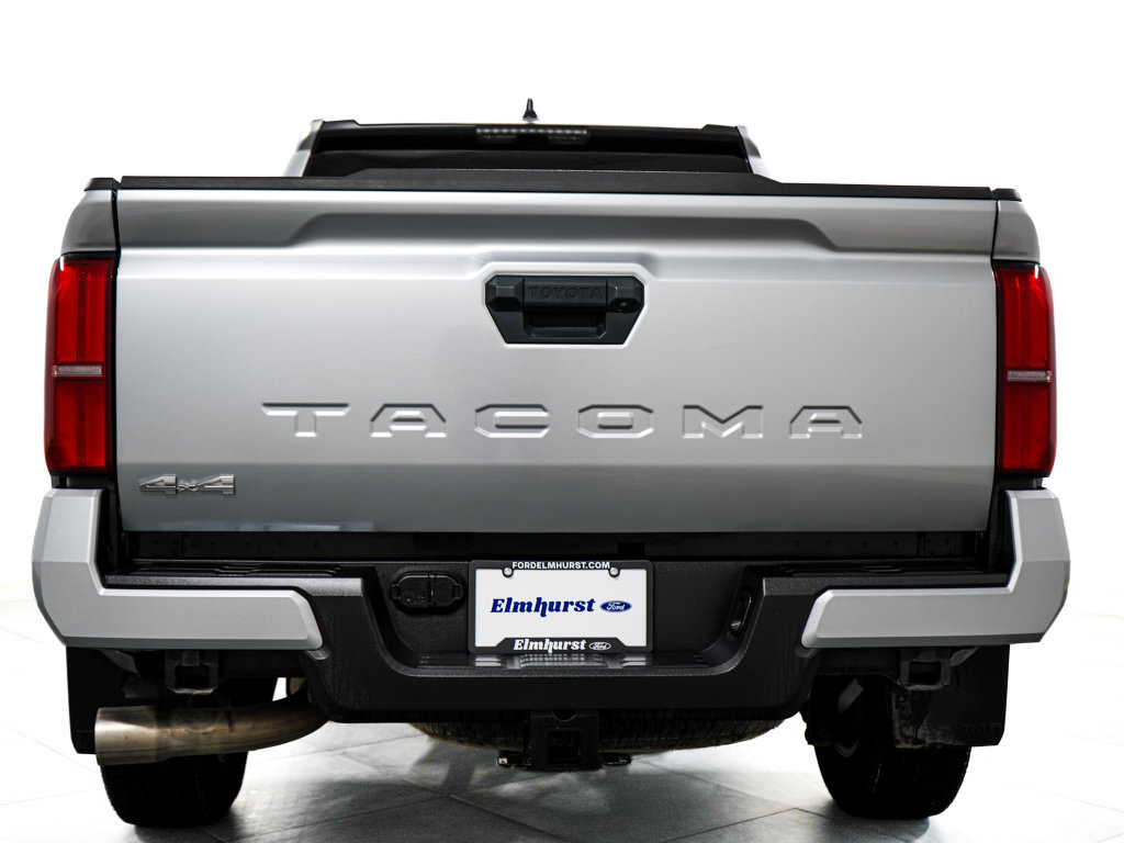 Used 2025 Toyota Tacoma SR5 AWD/4WD image 6