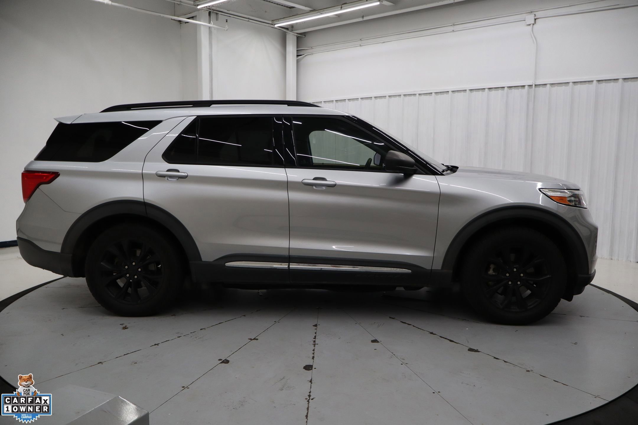 Certified 2021 Ford Explorer XLT w/ Equipment Group 202A image 6