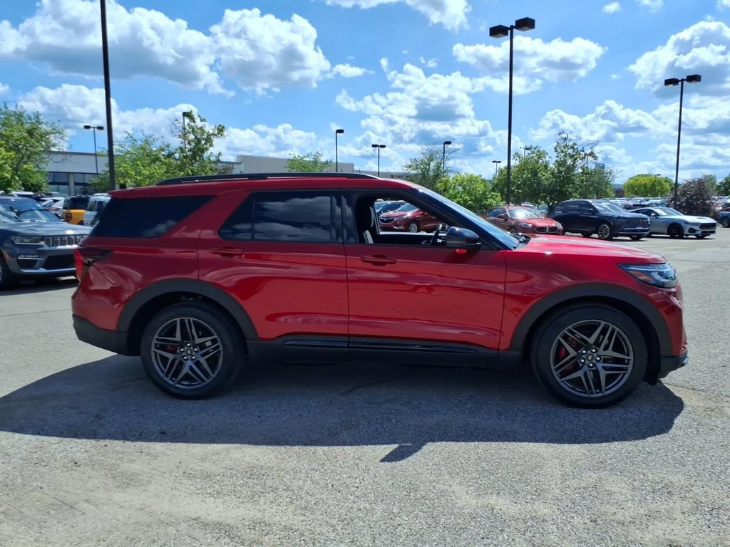 Certified 2025 Ford Explorer ST w/ Sun And Sound Package AWD/4WD image 10