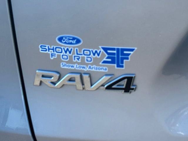 Used 2025 Toyota RAV4 XLE FWD image 22