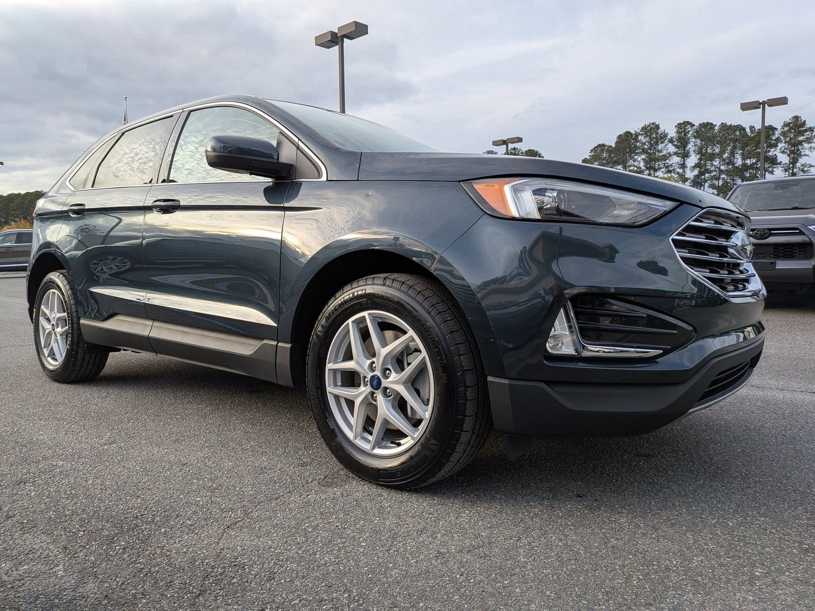 Certified 2022 Ford Edge SEL w/ Convenience Package image 8