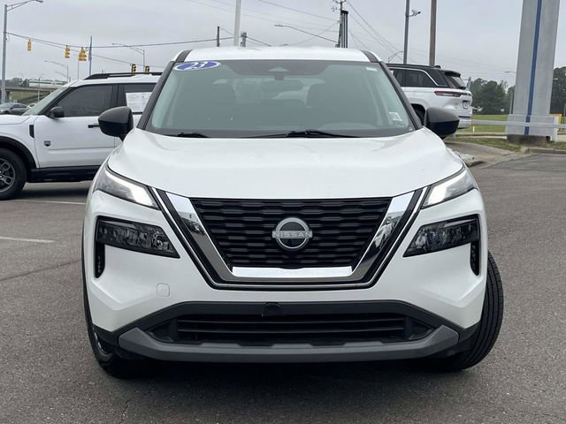 Used 2023 Nissan Rogue S AWD/4WD image 2