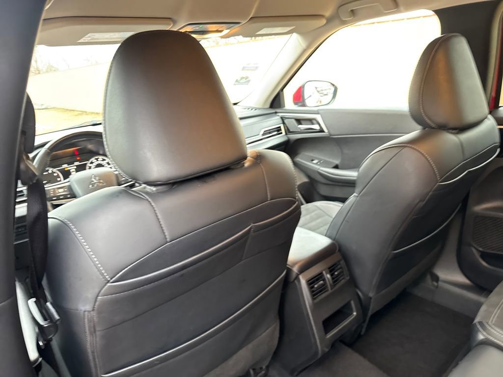 Used 2024 Mitsubishi Outlander SE image 20
