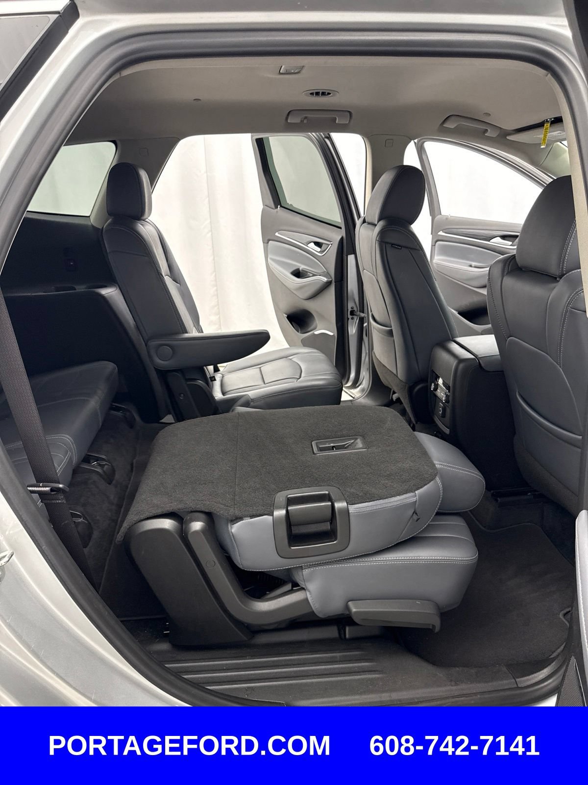 Used 2021 Buick Enclave Essence FWD image 38