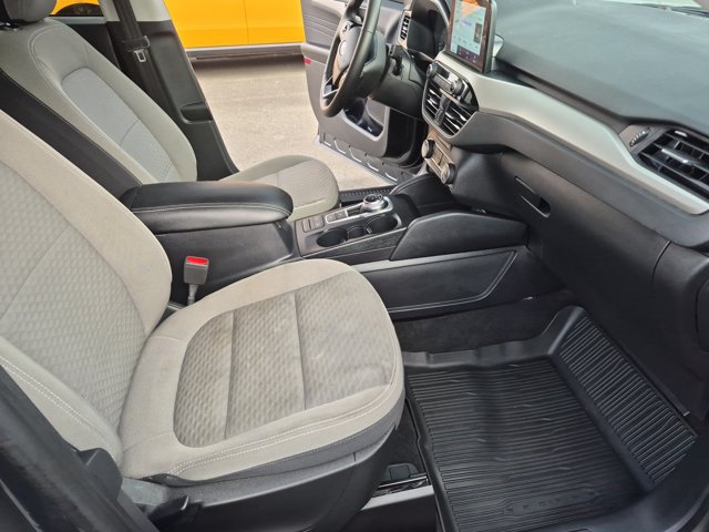 Certified 2022 Ford Escape SE w/ SE Sport Appearance Package AWD/4WD image 35