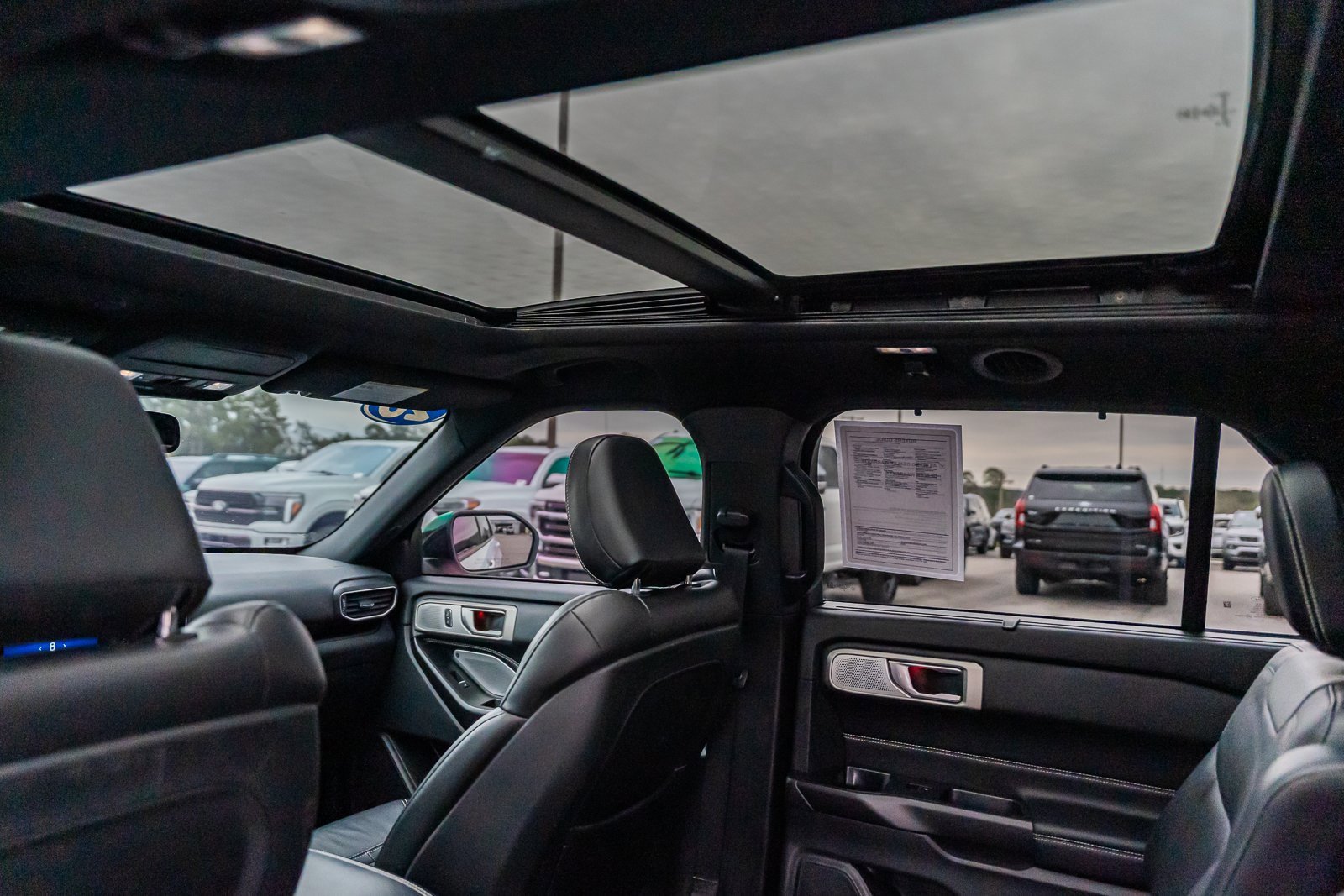 Certified 2020 Ford Explorer ST w/ Premium Technology Package image 28