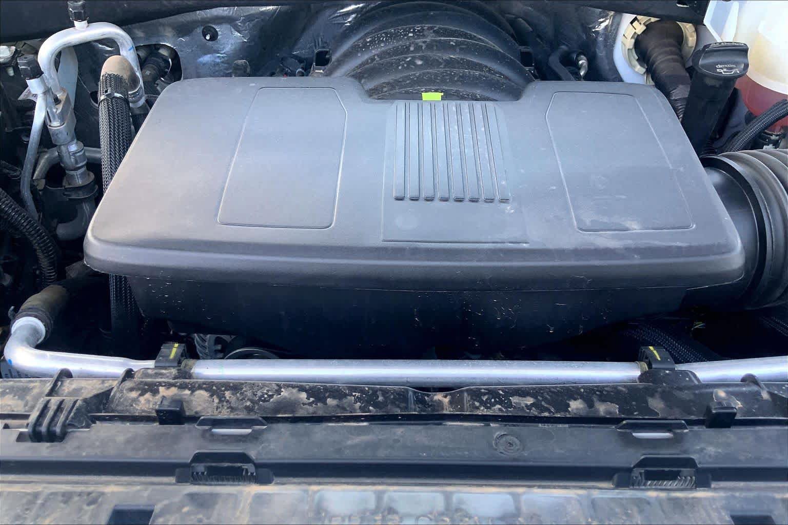 Used 2025 Chevrolet Silverado 1500 LTZ AWD/4WD image 33
