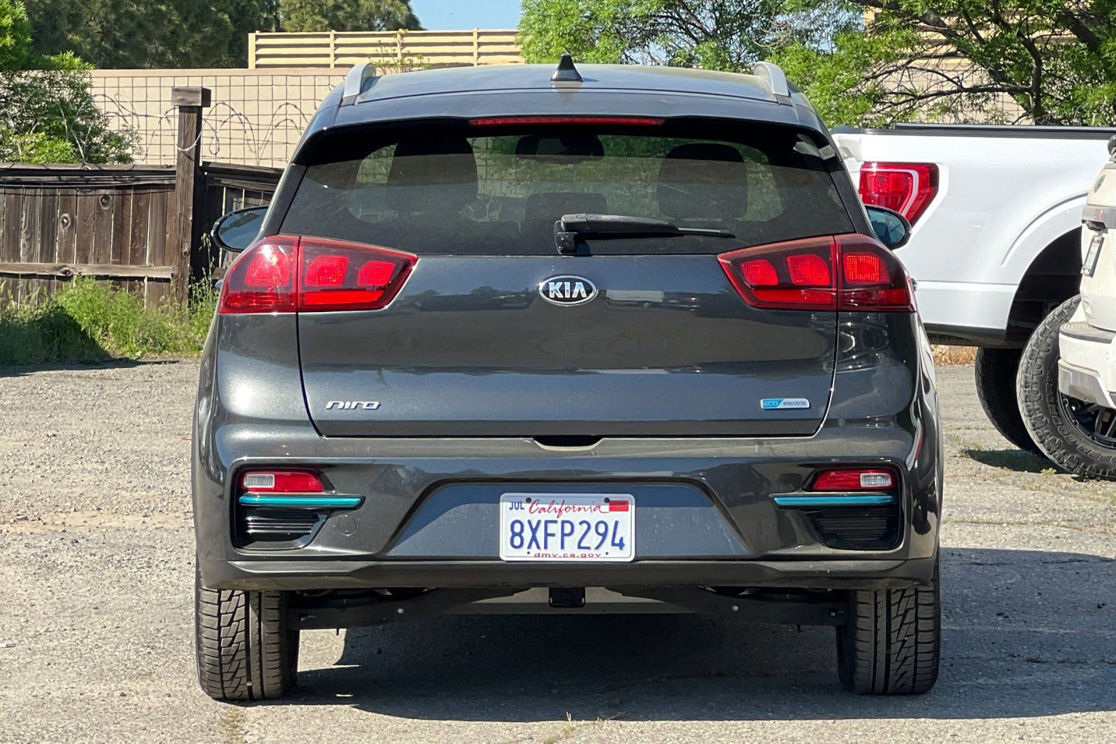 Used 2021 Kia Niro EX image 4