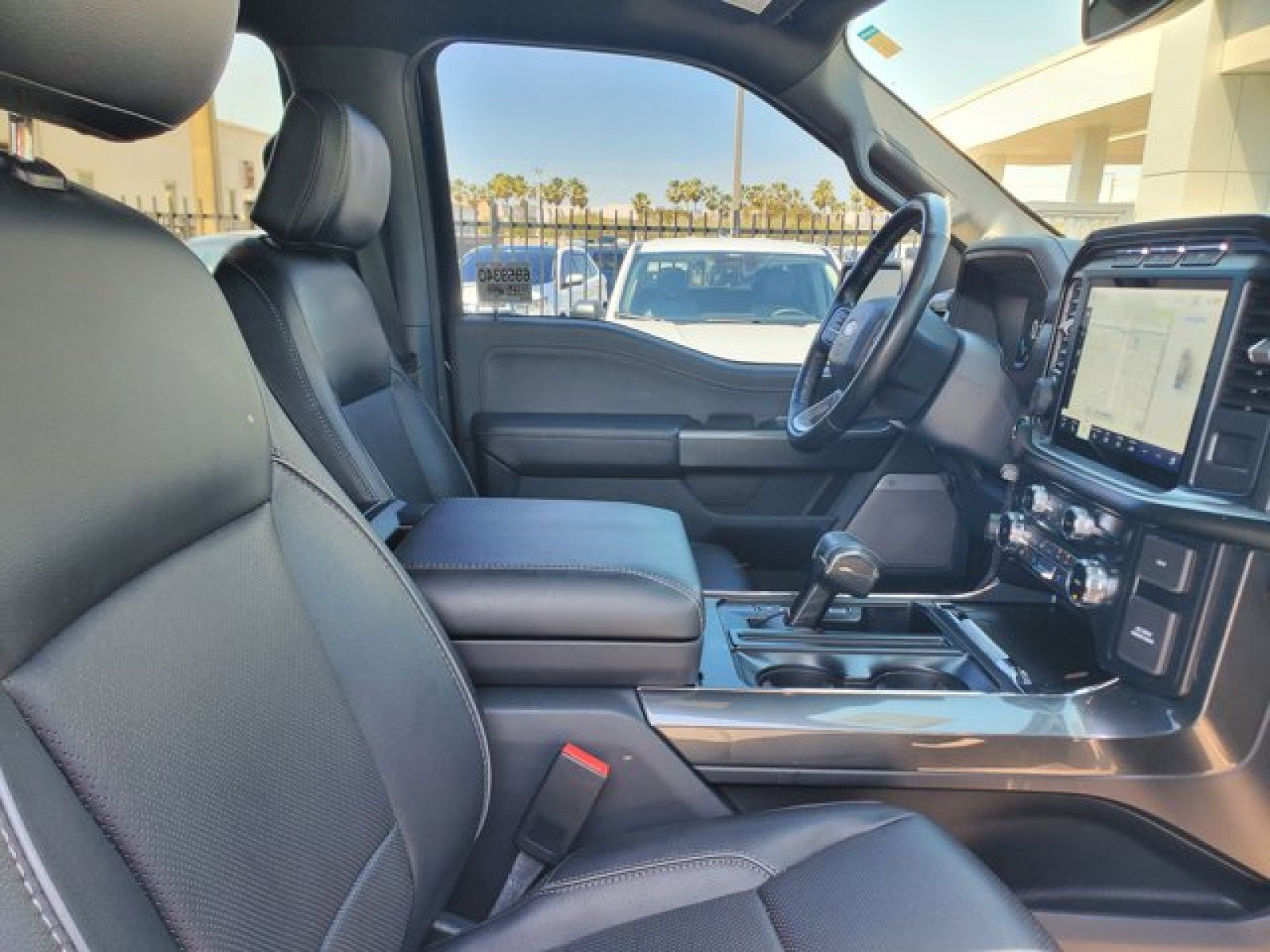 Certified 2022 Ford F150 Lariat w/ Equipment Group 502A High image 36