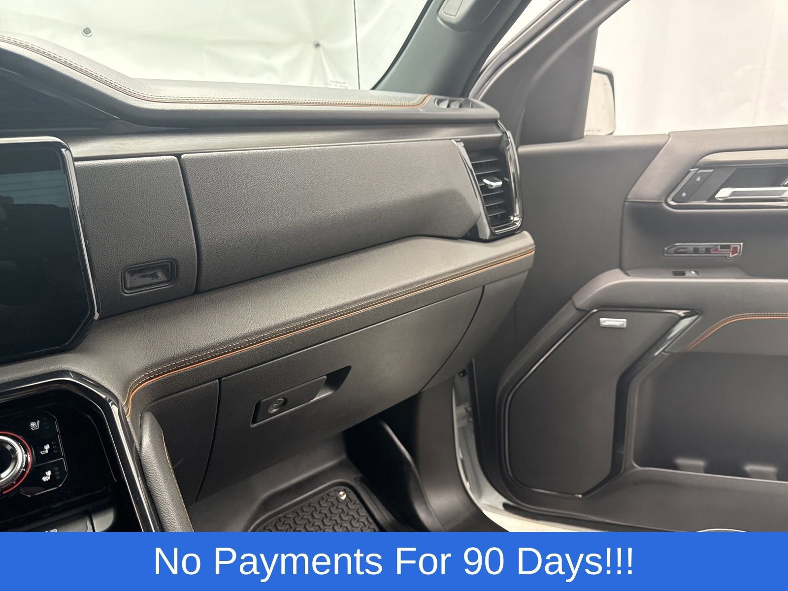 Used 2022 GMC Sierra 1500 AT4 w/ Technology Package AWD/4WD image 26