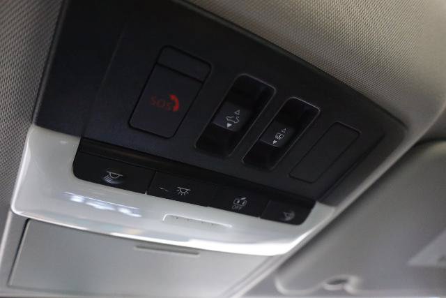 Used 2024 Mitsubishi Outlander SE AWD/4WD image 28