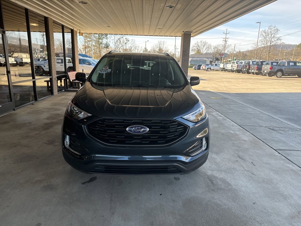 Certified 2023 Ford Edge SEL w/ Sport Appearance Package image 2
