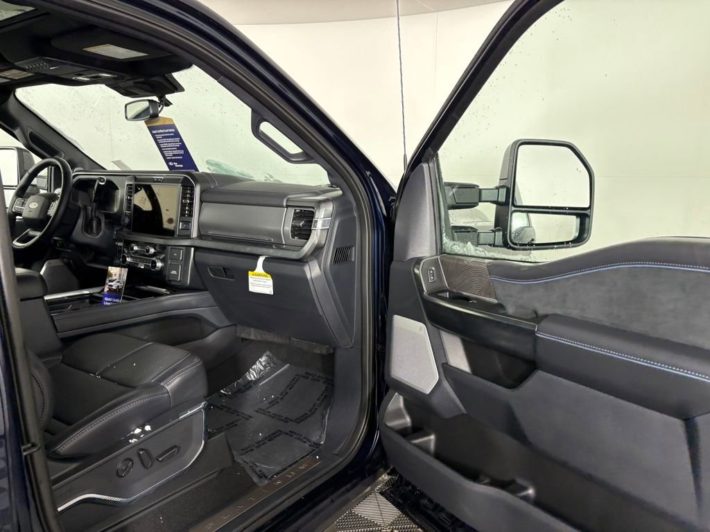 Certified 2025 Ford F350 Platinum image 36