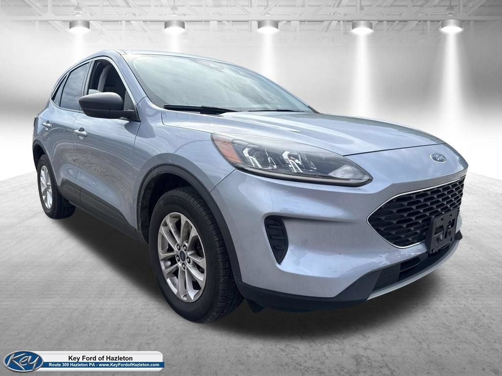 Certified 2022 Ford Escape SE w/ Convenience Package AWD/4WD image 1