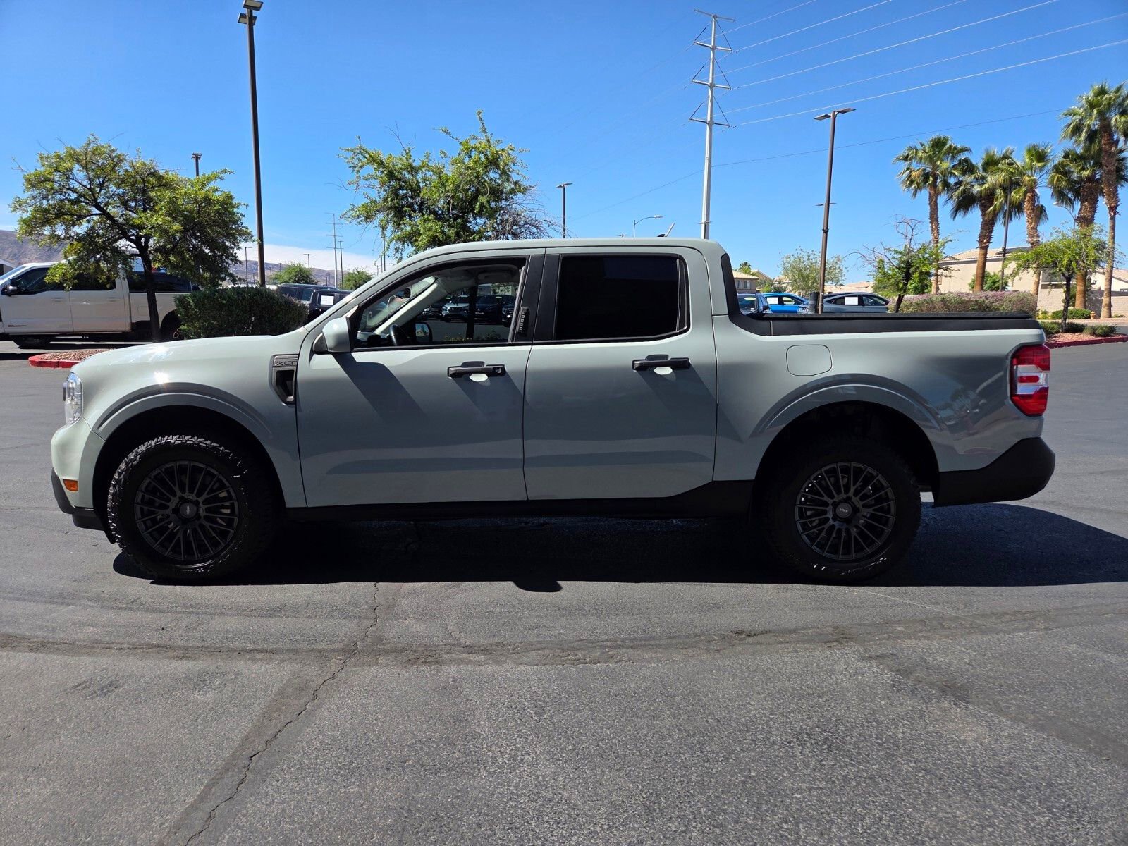 Certified 2022 Ford Maverick XLT w/ XLT Luxury Package FWD image 3