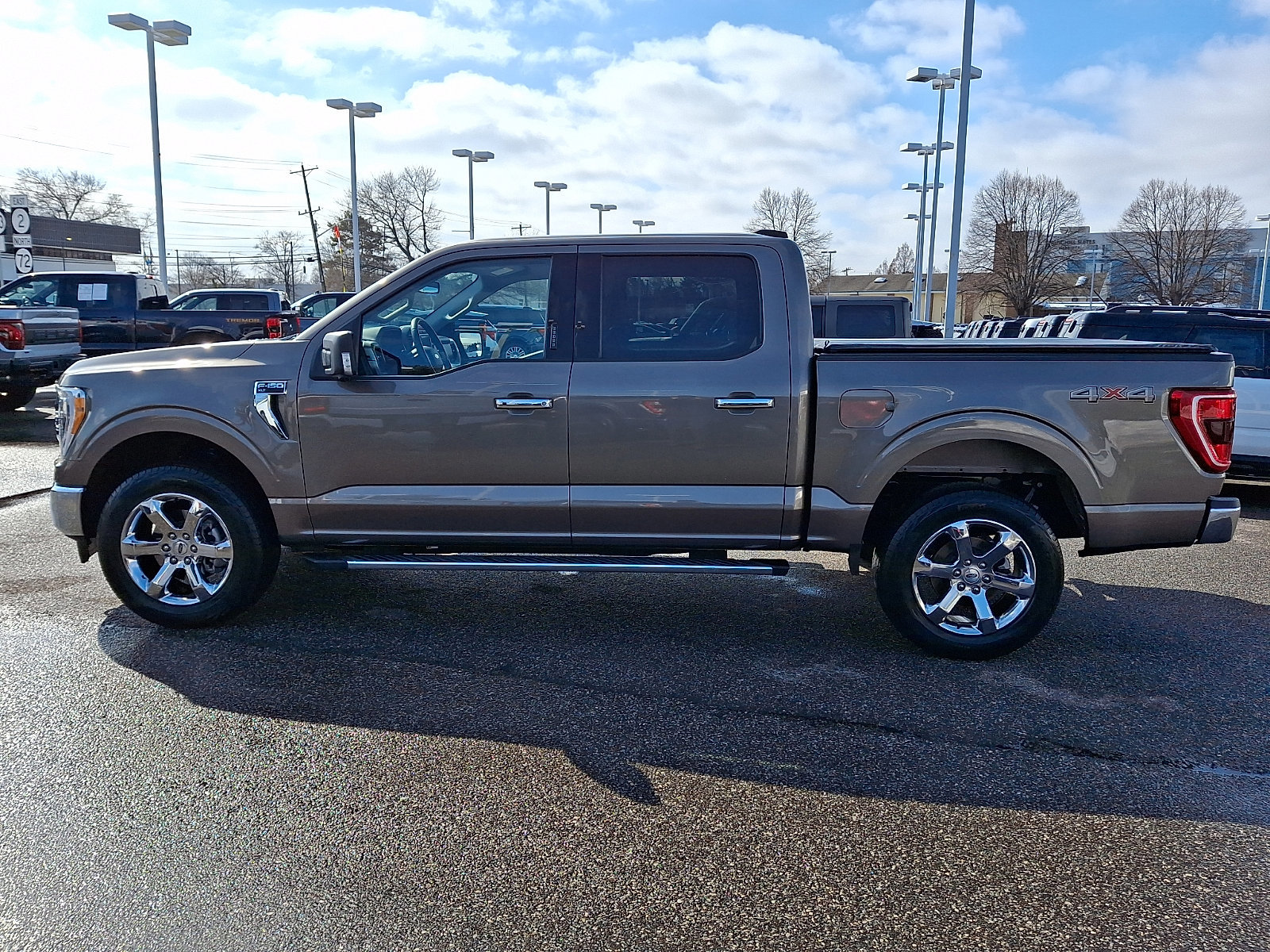 Certified 2022 Ford F150 XLT w/ Equipment Group 302A High image 3