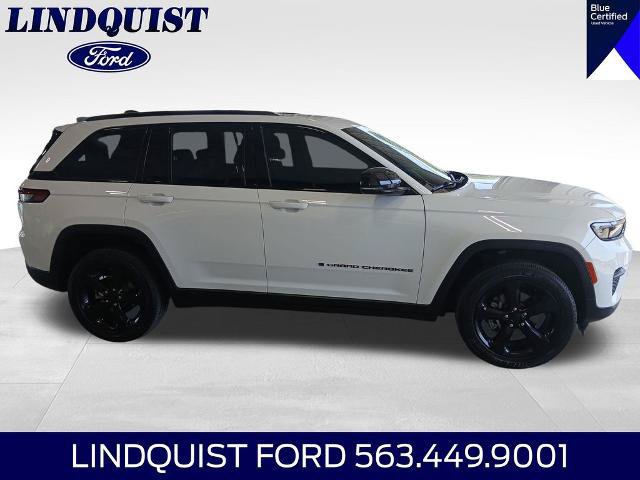 Used 2024 Jeep Grand Cherokee Altitude AWD/4WD image 6