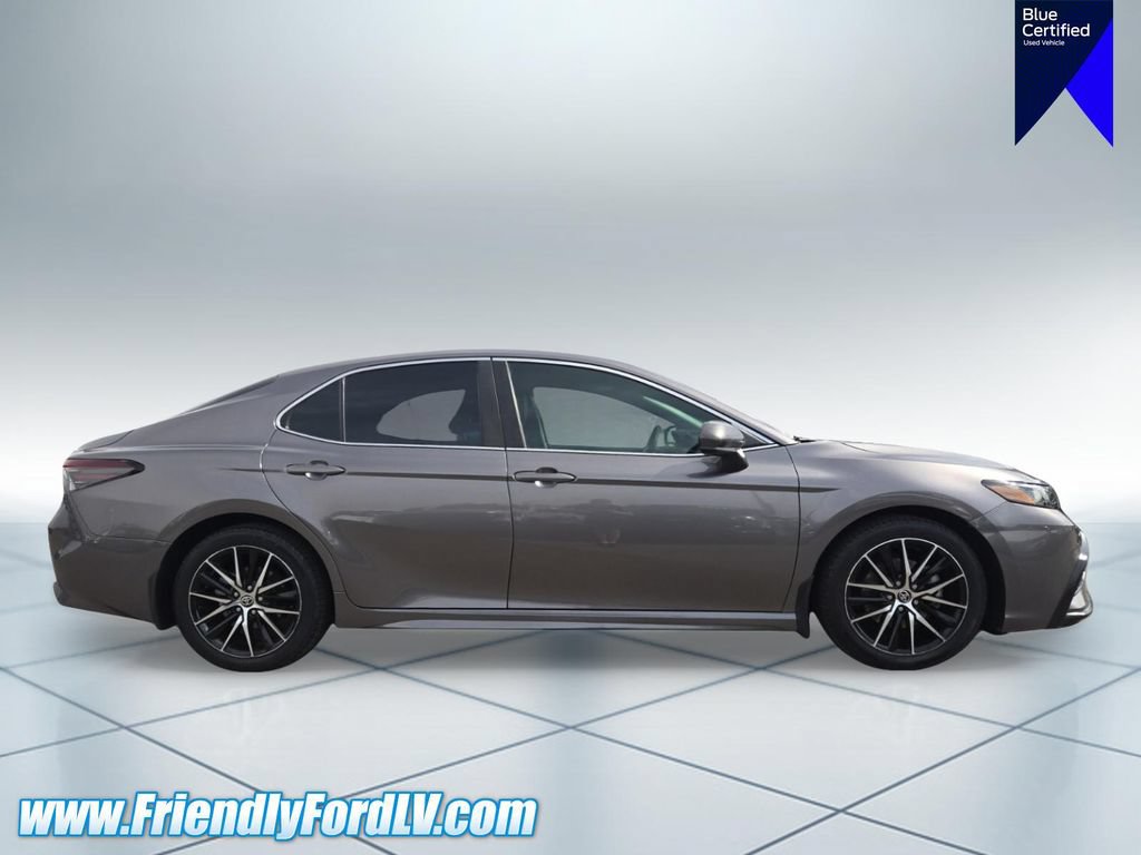 Used 2021 Toyota Camry SE w/ Carpet Mat Package (TMS) FWD image 8