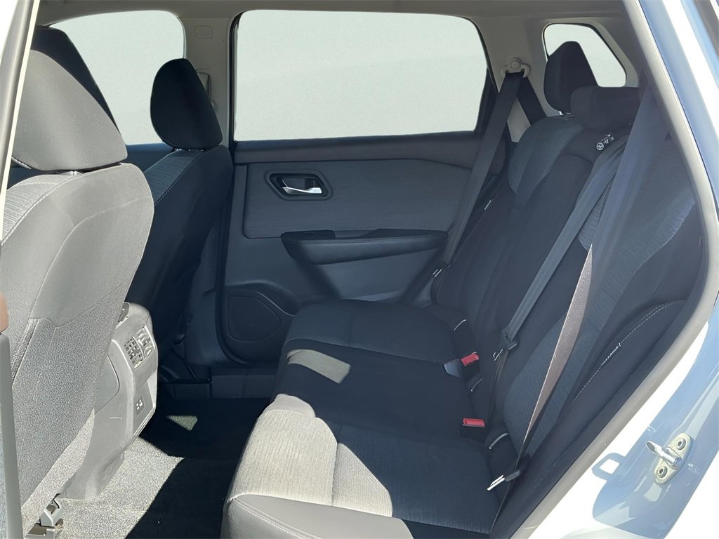 Used 2023 Nissan Rogue SV image 26