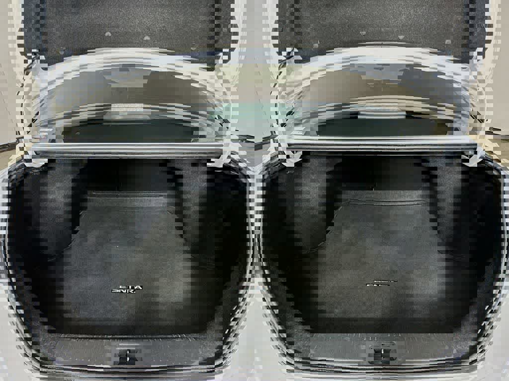 Used 2023 Nissan Sentra SV image 23