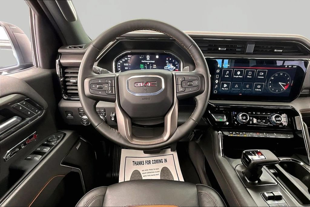 Used 2024 GMC Sierra 1500 AT4 w/ Technology Package AWD/4WD image 5