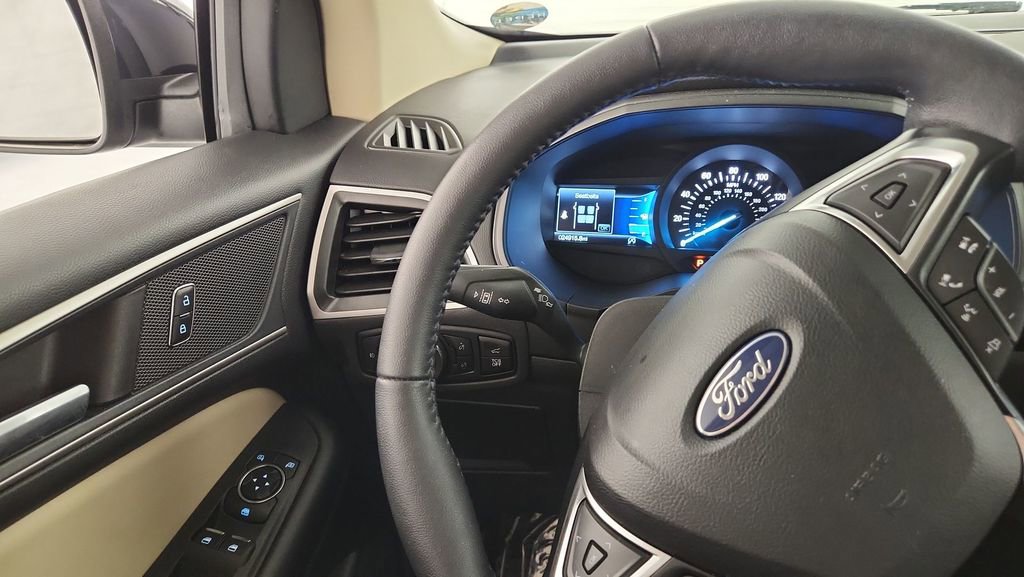 Certified 2023 Ford Edge SEL w/ Convenience Package AWD/4WD image 18