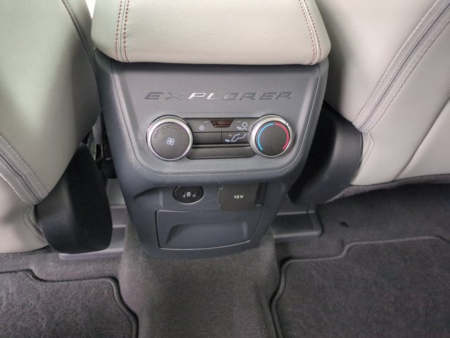 Certified 2026 Ford Explorer Active w/ Active Comfort Package RWD image 32