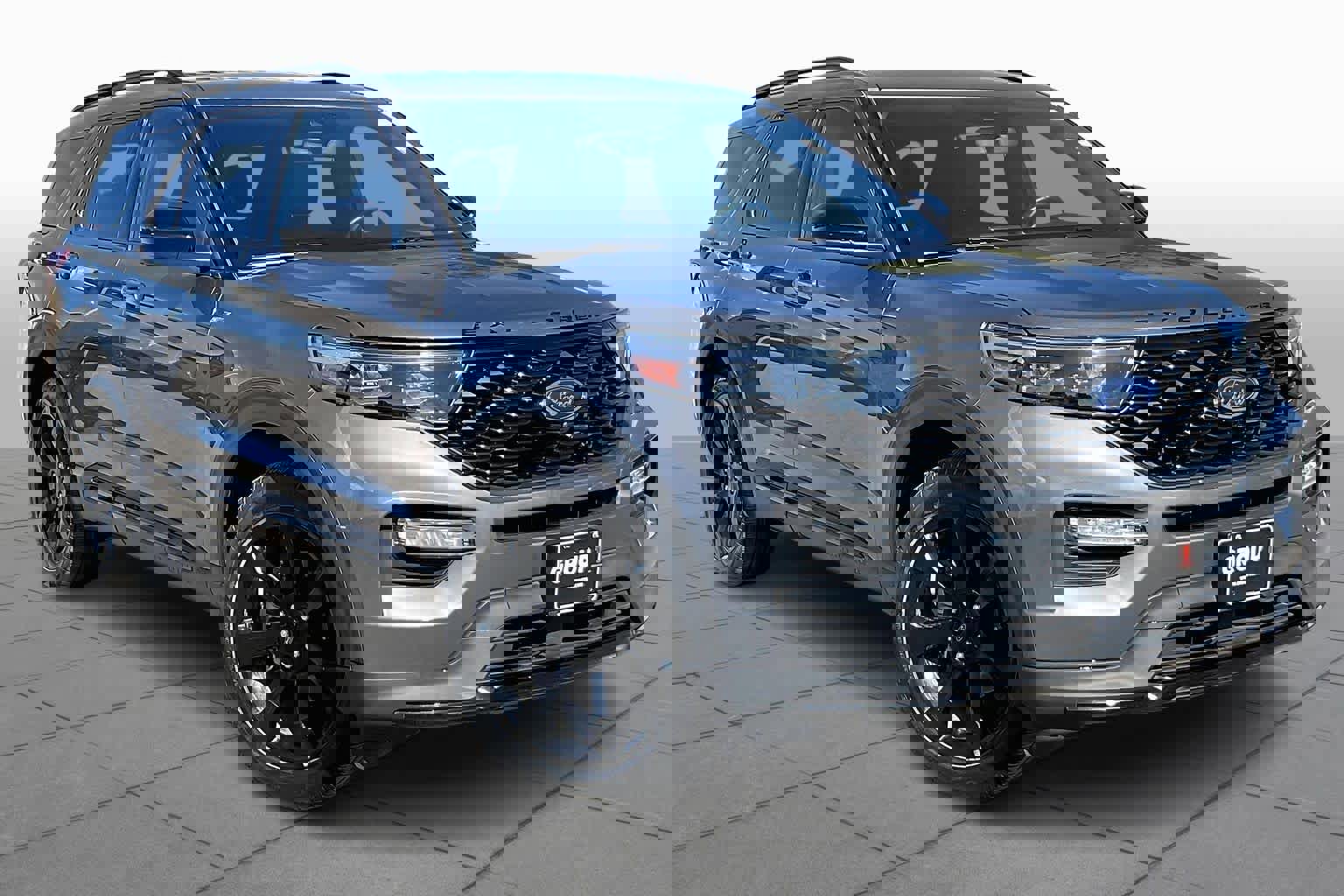 Certified 2023 Ford Explorer ST-Line image 2