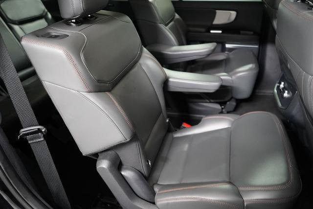 Certified 2025 Ford Expedition Active AWD/4WD image 23