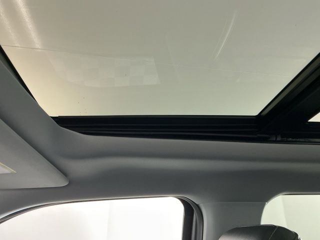 Certified 2024 Ford F450 Lariat w/ Camper Package image 25