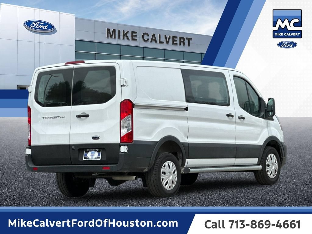 Certified 2025 Ford Transit 250 Low Roof w/ Exterior Upgrade Package RWD image 5