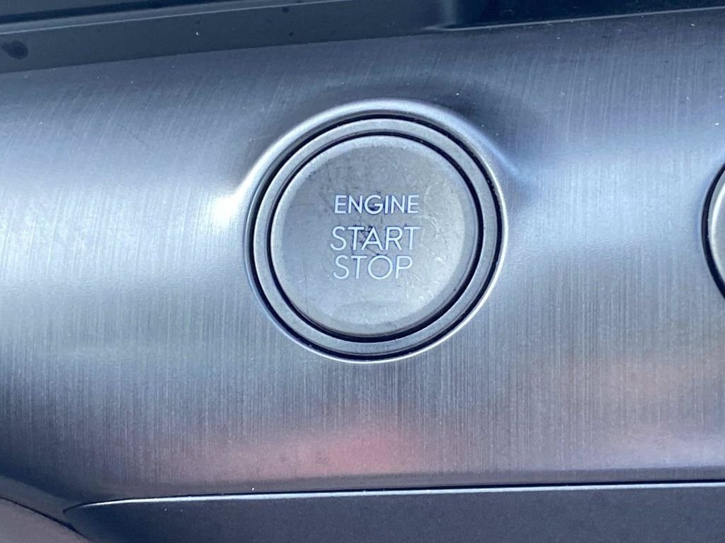 Used 2025 Hyundai Kona SEL FWD image 26