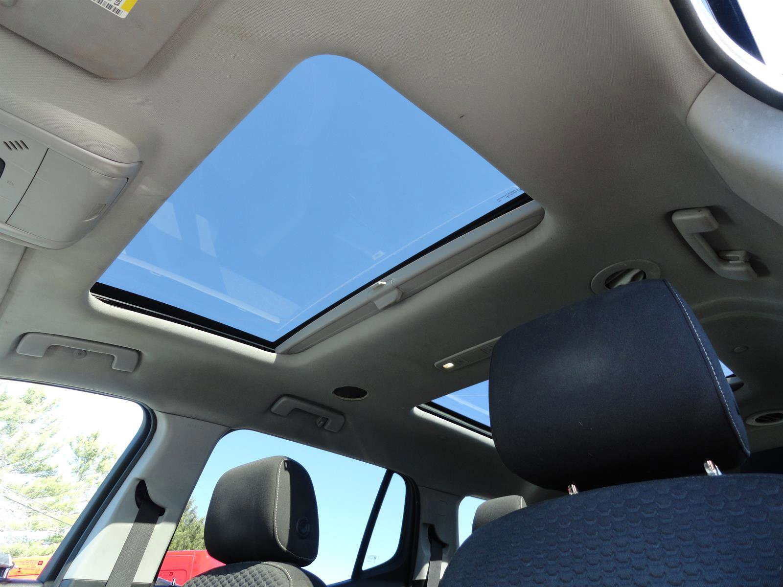 Used 2019 GMC Acadia SLE w/ Driver Alert Package I image 18