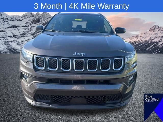 Used 2023 Jeep Compass Latitude AWD/4WD image 3