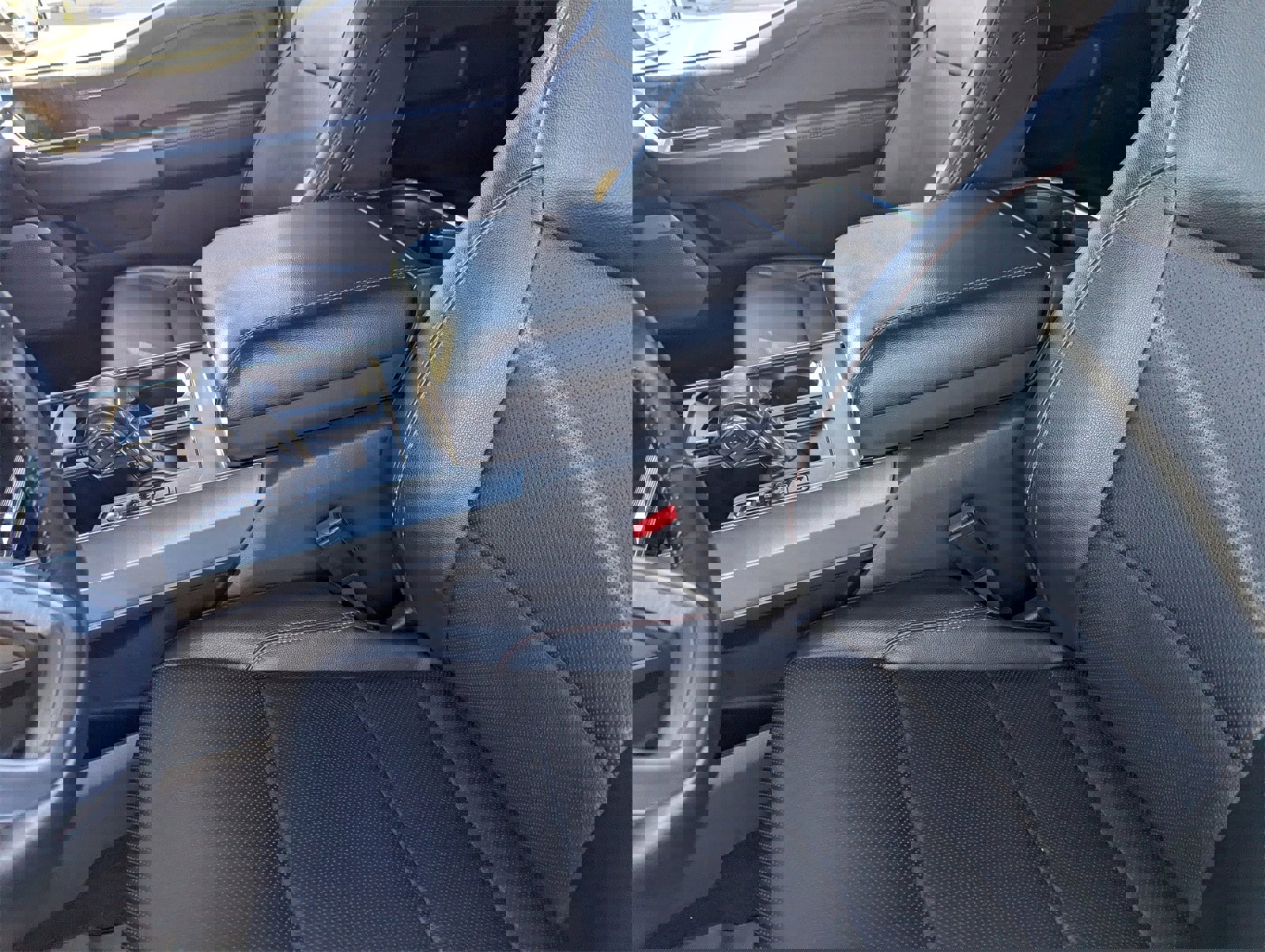 Certified 2023 Ford F150 Lariat w/ Equipment Group 502A High image 28