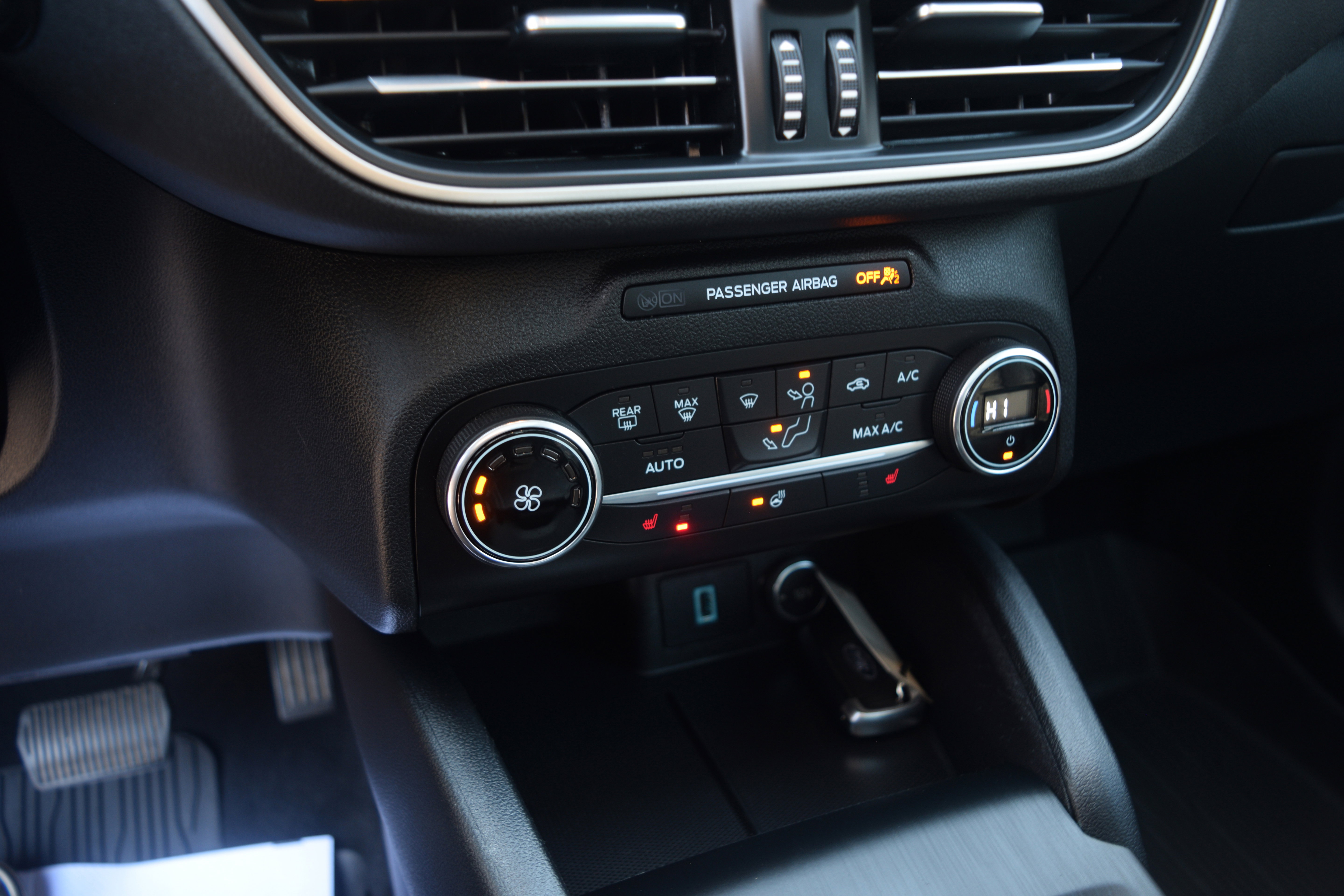 Certified 2020 Ford Escape SEL image 12