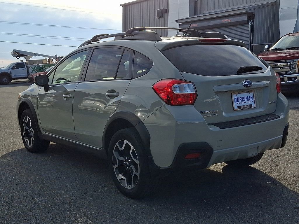 Used 2017 Subaru Crosstrek 2.0i Premium w/ Moonroof Package image 4