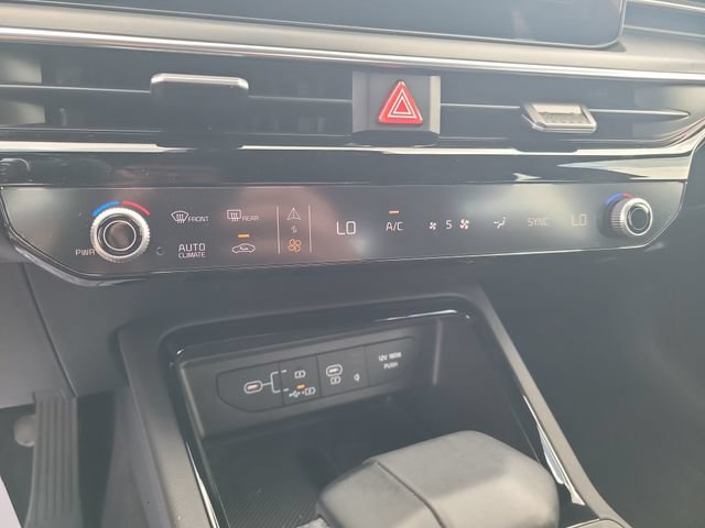 Used 2025 Kia K5 GT FWD image 19