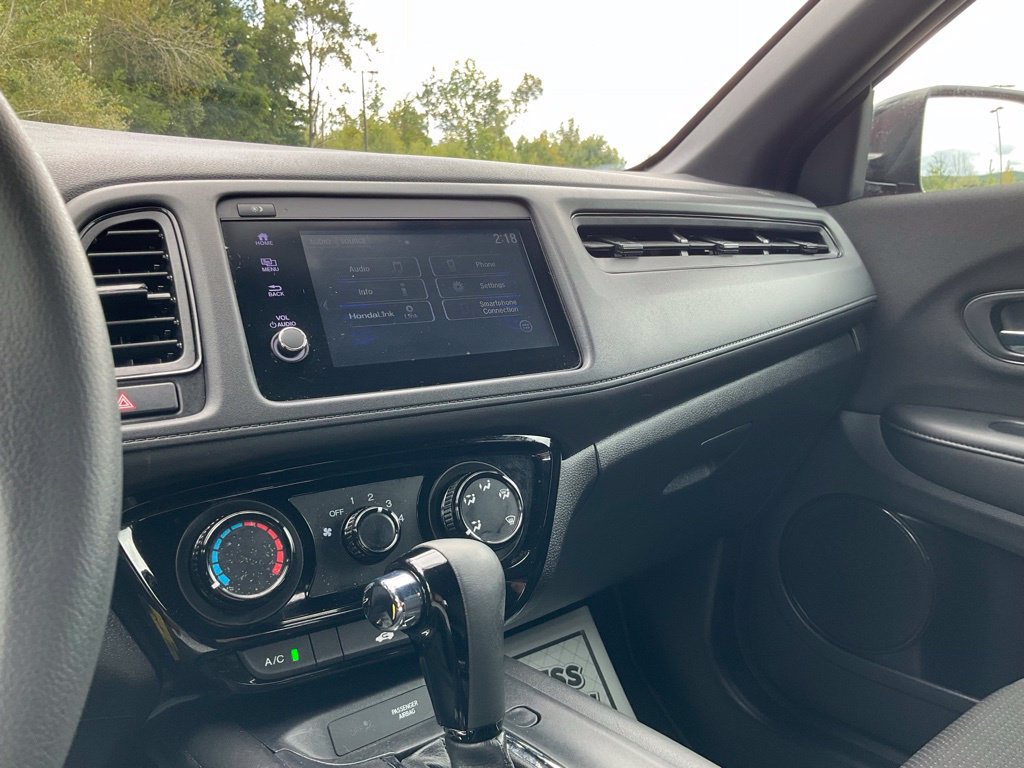 Used 2022 Honda HR-V Sport image 8