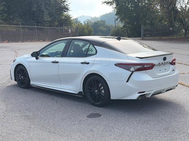 Used 2022 Toyota Camry XSE FWD image 4
