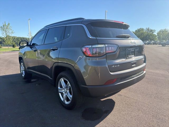 Used 2023 Jeep Compass Latitude AWD/4WD image 13