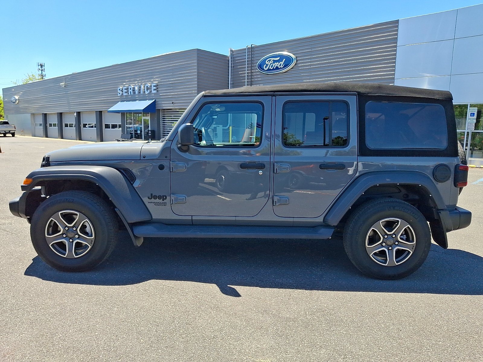 Used 2021 Jeep Wrangler Unlimited Sport AWD/4WD image 6