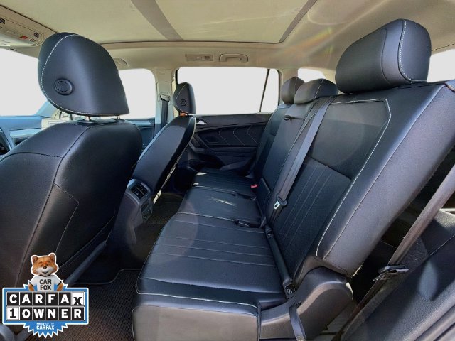 Used 2023 Volkswagen Tiguan SE w/ Panoramic Sunroof Package FWD image 22