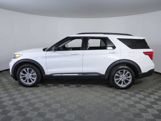 Certified 2024 Ford Explorer XLT w/ Equipment Group 202A AWD/4WD image 5